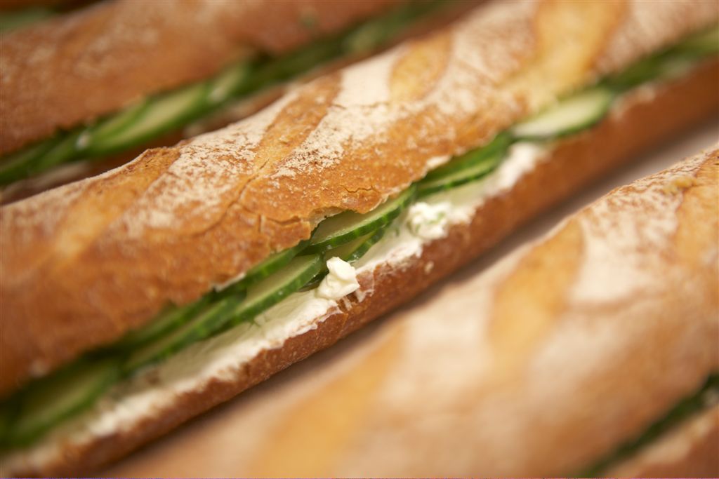 La Parisienne Herb Cheese & Cucumber
