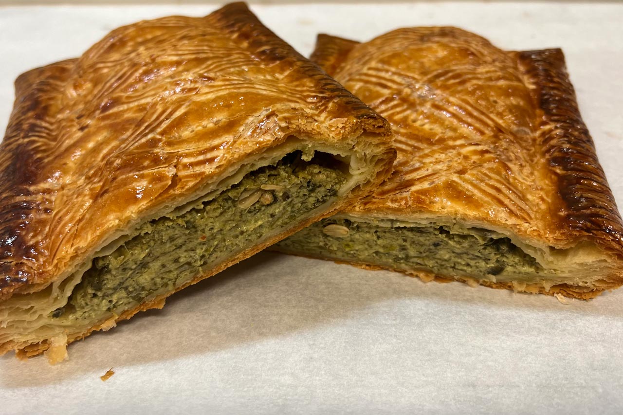 Unbaked Spinach and Ricotta Family Pie - Image 2