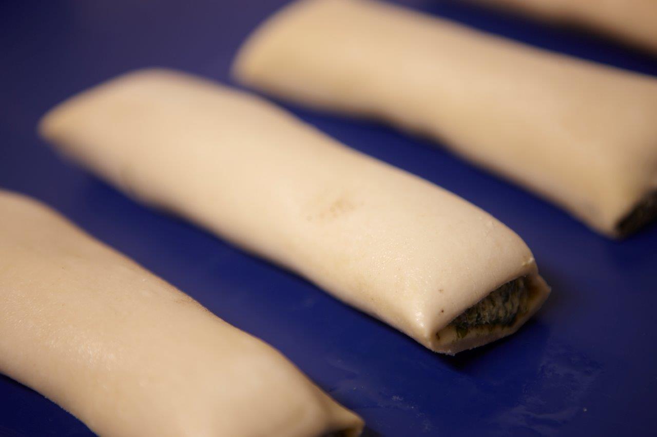 Unbaked Spinach and Ricotta Roll