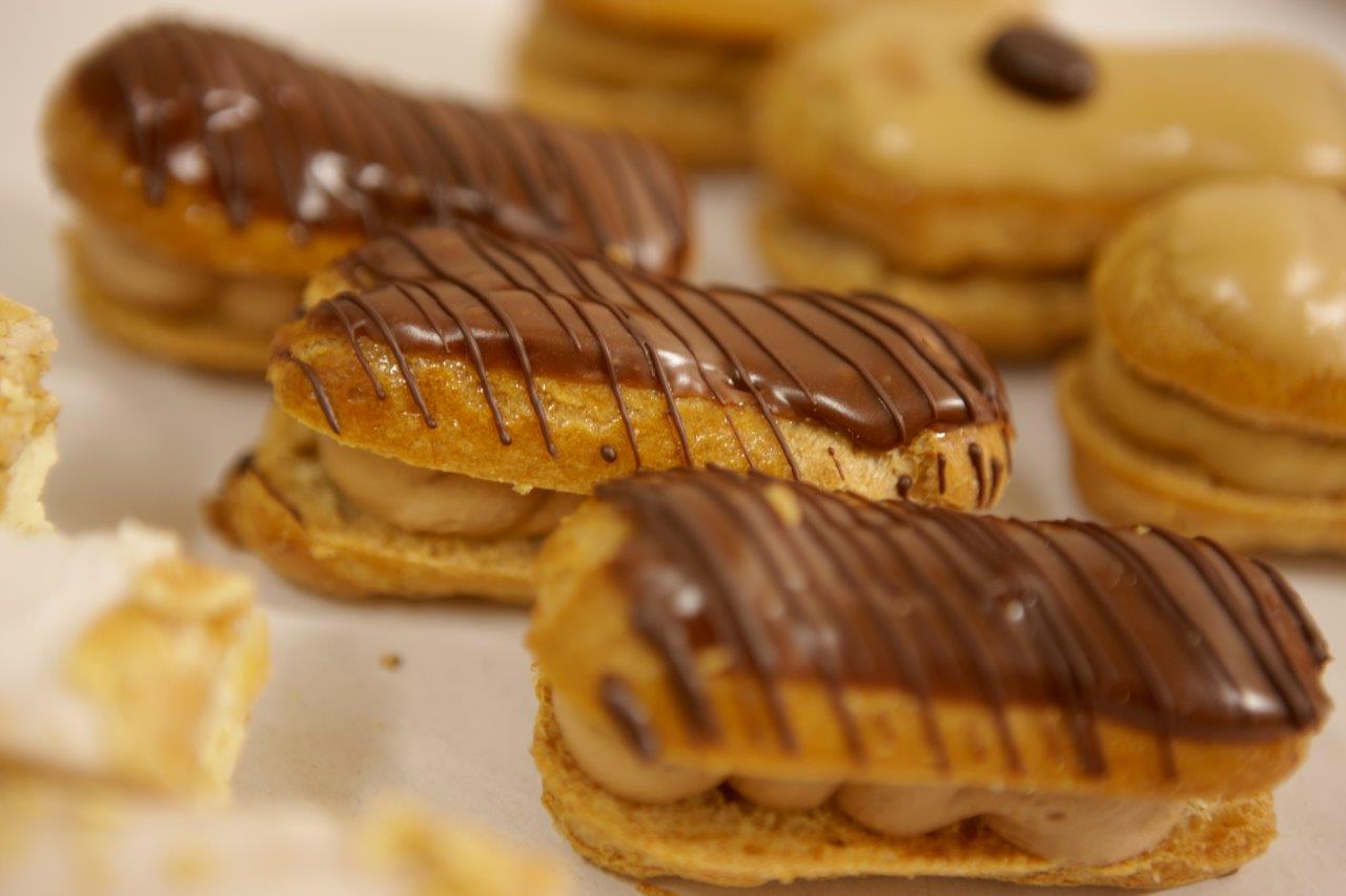 Mini Chocolate Eclair